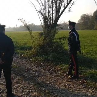 Mistero a Chivasso, trovato un cadavere in mezzo alla campagna