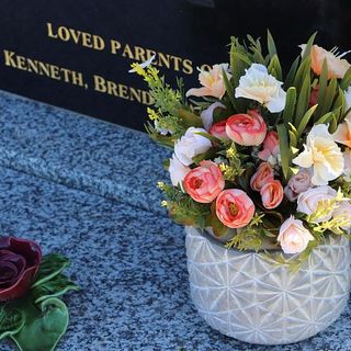 Organizzare un funerale: le difficoltà che si incontrano Organizzare un funerale: le difficoltà che si incontrano