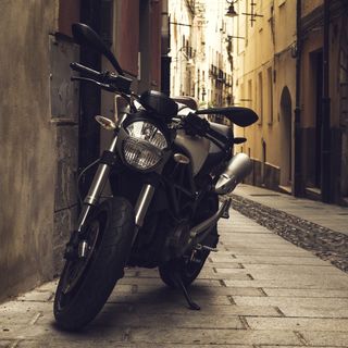 Illuminazione a LED per moto: vantaggi e installazione