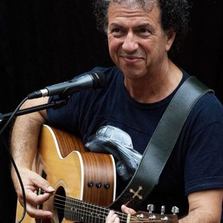 Mimmo Cavallo si esibirà dal vivo a Casellette sabato 20 Luglio a “Viva la Puglia” in piazza Cays