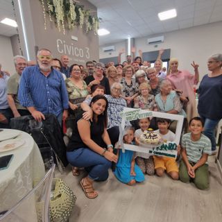 A Borgo Vittoria il pranzo in condivisione: un successo tra comunità e social