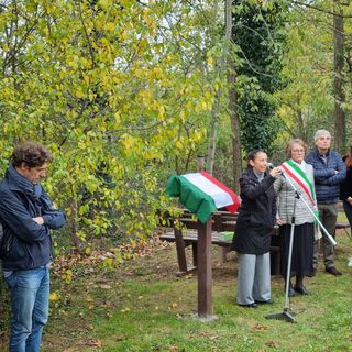 Un angolo di meditazione per ricordare le vittime pinerolesi del crollo del Ponte Morandi
