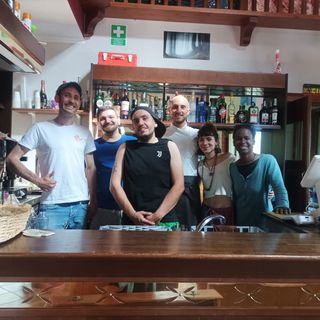 Da sinistra Lorenzo Boulard, Gianluca Carone, Nicholas Trucco, Gioele Bricco, Justine Racca e Dhoa Sappé