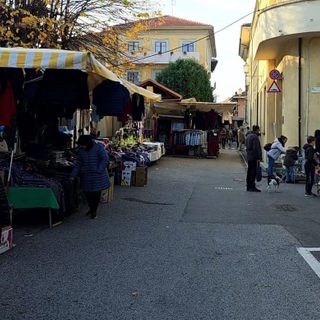 Cavour rinvia l’asfalto in centro dopo ‘Tuttomele’