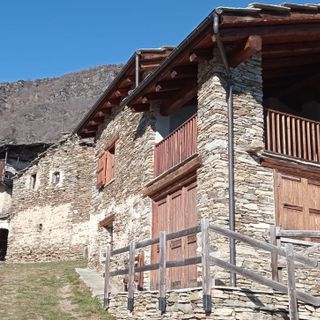 Uno scorcio di borgata Sarsenà a Bobbio Pellice