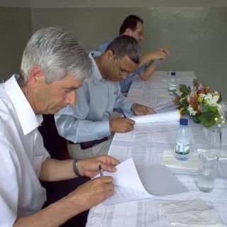 L'ex sindaco Costanzo in primo piano