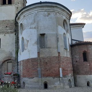 L’Abbazia Santa Maria di Cavour