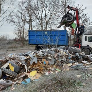 I lavori di rimozione dei rifiuti