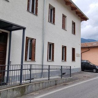 Lo stabile Famiglia Bianchi