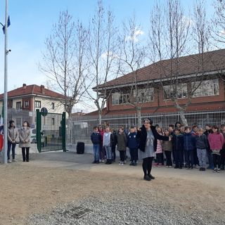 Cumiana inaugura il villaggio scolastico: «È una soluzione provvisoria che durerà qualche anno» (FOTO)