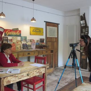 Le riprese di Sat2000 sulla locanda di Viola di Inverso Pinasca