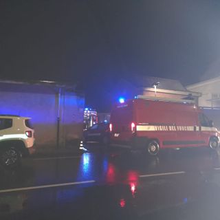 Luserna San Giovanni: principio di incendio a un deposito della Pontevecchio [FOTO]