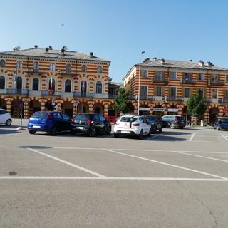 Piazza Partigiani Luserna San Giovanni