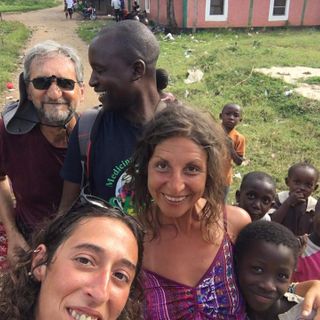 Segue la figlia in Kenya e... ci “porta” un pozzo grazie al contributo dei nonesi