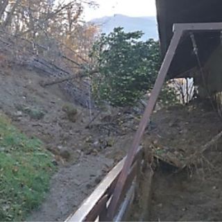 Perosa Argentina frana casa distrutta