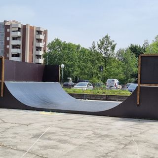 La nuova pista da skate del Parco di via Midana