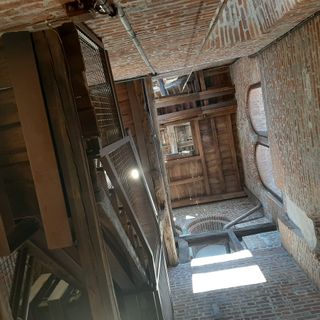 Il campanile di San Maurizio a Pinerolo dall’interno