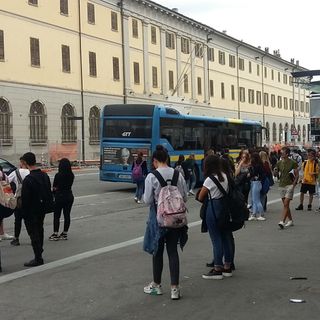 Fermata bus corso Torino/piazza Roma a Pinerolo