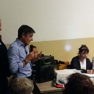 Il sindaco e gli assessori al tavolo della riunione