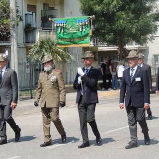 Gli alpini di Pinerolo a Vicenza con 45 gagliardetti