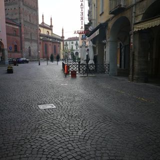 Pinerolo vista su piazza San Donato