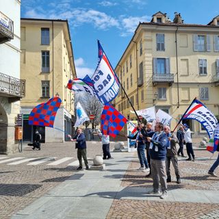 Il momento di festa in piazza con le ragazze del volley di A2