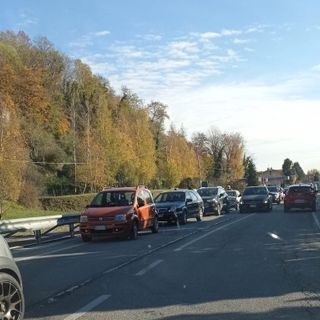 Un tamponamento a Porte rallenta il traffico su via Nazionale