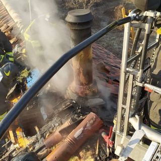 Incendio tetto via Coletto a Sangano