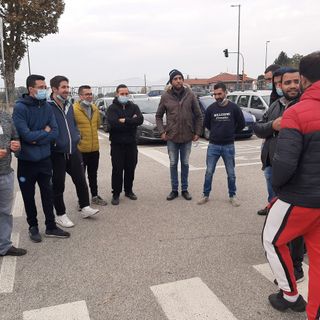 I lavoratori SiCobas in assemblea