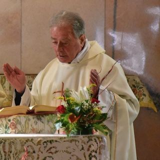 Il parroco maestro di sci è diventato Monsignore