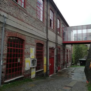 Al Riuso di Torre Pellice un laboratorio per imparare a non gettare più i vecchi abiti