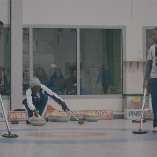 I richiedenti sulla pista da curling