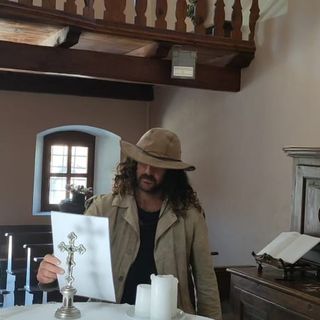 L’uomo che gira l’Italia a cavallo ha portato il ritratto di Wojtyla nel suo santuario [FOTO]