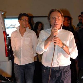 Il sindaco Bottano, con il microfono in mano