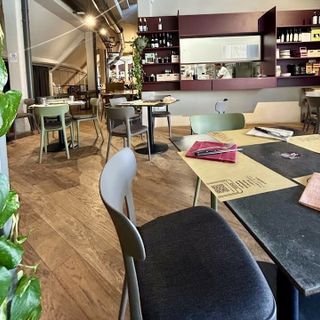 “Al Velò”: la sorpresa della cucina del bistrot inserito nel Motovelodromo di Torino in corso Casale “Al Velò”: la sorpresa della cucina del bistrot inserito nel Motovelodromo di Torino in corso Casale