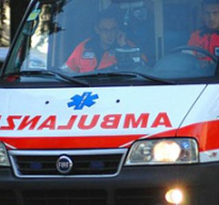 Corsa Ferrara, una donna investita da un'auto: ricoverata in codice rosso