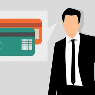 Per i pagamenti con carta di credito senza PIN si alza la soglia fino a 50 euro