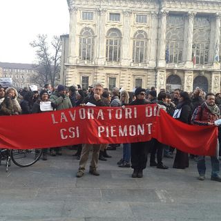 Rischio privatizzazione per la CSI: protesta dei lavoratori in piazza Castello