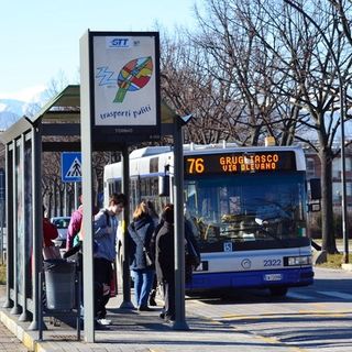 Grugliasco, da lunedì scalda i motori la nuova linea 76N che porta dalla metro all'Università