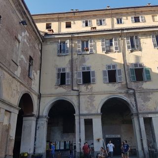 Torino, alla Cavallerizza occupata apre una &quot;Camera del lavoro precario&quot;