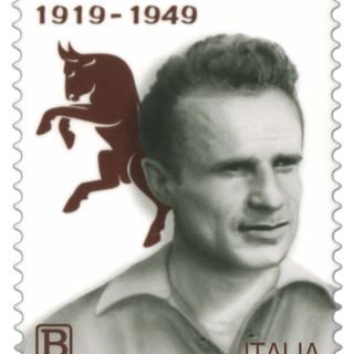 Un francobollo per i cento anni dalla nascita di Valentino Mazzola