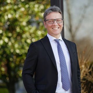 Nuovo presidente, Riccardo Fava