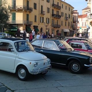 Raduno di auto storiche a Torino