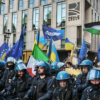 Momenti di tensione durante il corteo