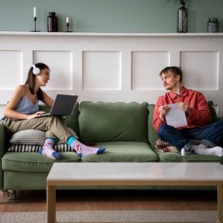 Consigli per arredare la casa? La nuova generazione li cerca sui social