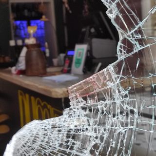 Ladri scatenati alla Gran Madre: in pochi giorni svaligiata tre volte la libreria