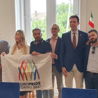 La delegazione torinese che parteciperà al Budapest Pride con l’ambasciatore