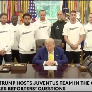 Le domande (imbarazzanti) di Trump ai giocatori della Juventus: &quot;Avete donne in squadra?&quot;
