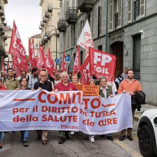Corteo a sostegno del referendum per la Sanità Pubblica