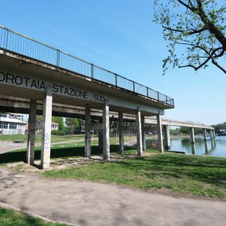 Parco Italia ’61, la nuova denuncia dei genitori: &quot;Spacciano in monopattino dietro l'asilo&quot;
